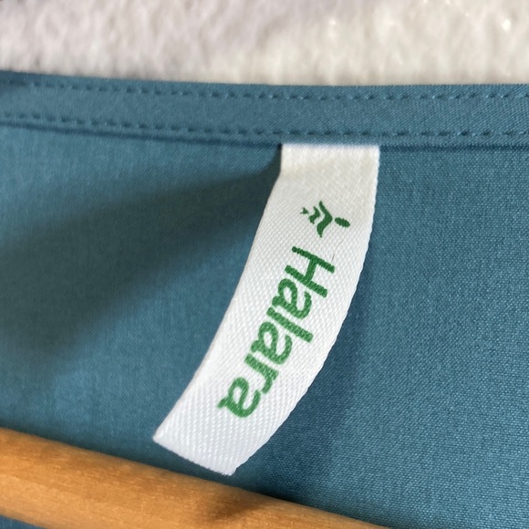 NWT HALARA Breezeful V neck Short Sleeve Pockets Tie Back Travel Midi Dress Sz M - Picture 9 of 11